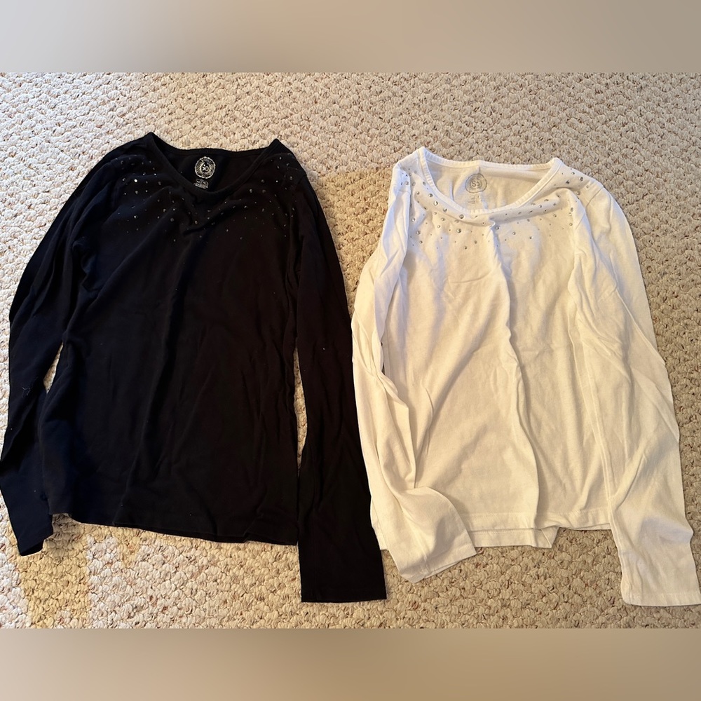 2 GIRLS SO LIKE NEW SIZE XL 16 WHITE AND BLACK LONG SLEEVE SHIRTS WITH BLING